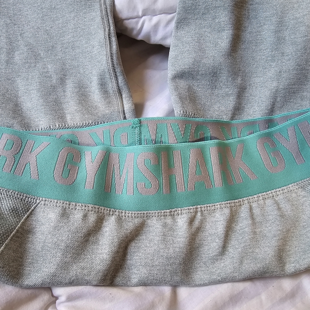 Two pairs of Gymshark Tights - Picture 7 of 8